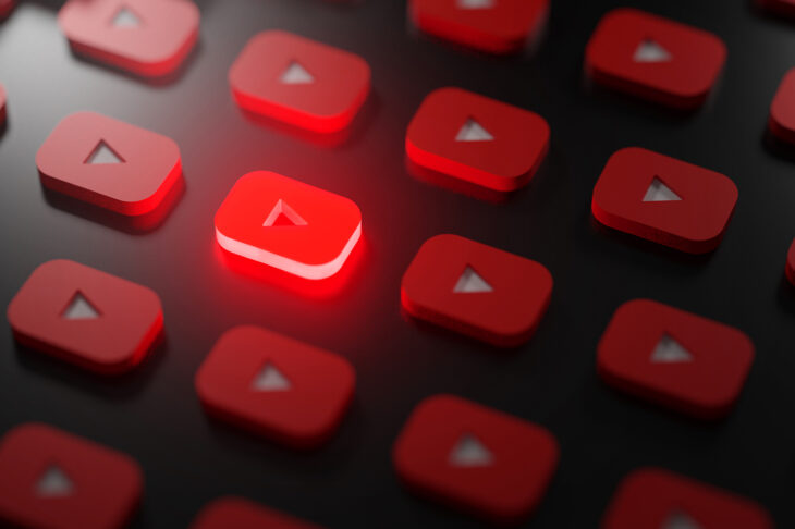 B2B social media trends: How to navigate the landscape this year. - AdobeStock 367990687 Editorial Use Only 730x486 1