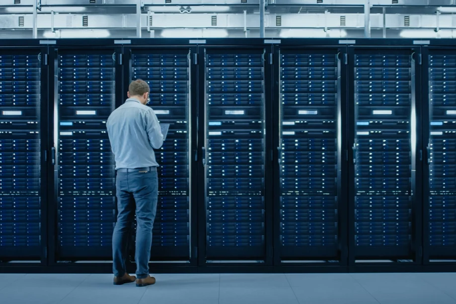 Worker maintaining server room in a data centre
