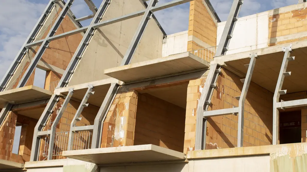 Changing the skyline: How brands can benefit from the trends reshaping UK construction. - simplicity builds brandsBlog 2